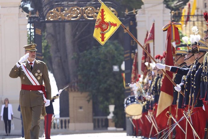 El Rey Felipe VI presidiendo el acto de entrega de despachos en la Academia General Militar de Zaragoza