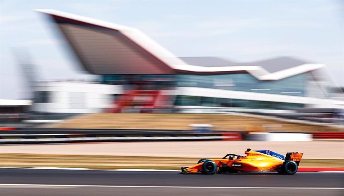 Fernando Alonso (McLaren) en Silverstone