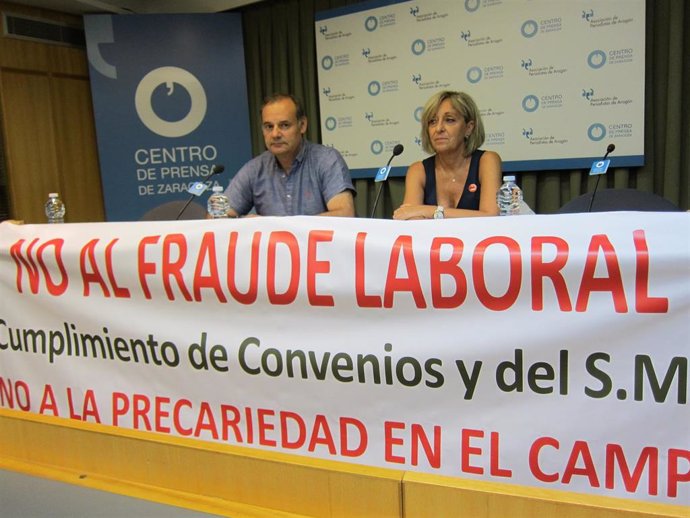 José Juan Arcéiz (UGT) y Ana Sánchez (CCOO) han explicado en rueda de prensa las movilizaciones programadas por el bloqueo del convenio del campo en la provincia de Huesca.