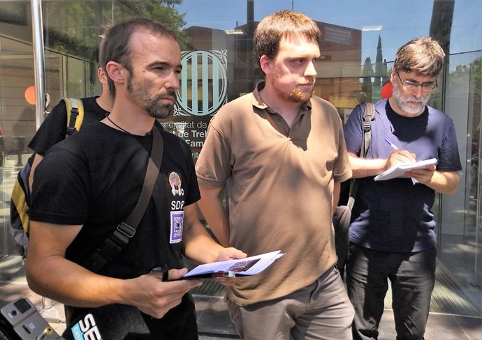 El portavoz de los montadores de Fira de Barcelona Isaac Flix y el abogado Quim Español