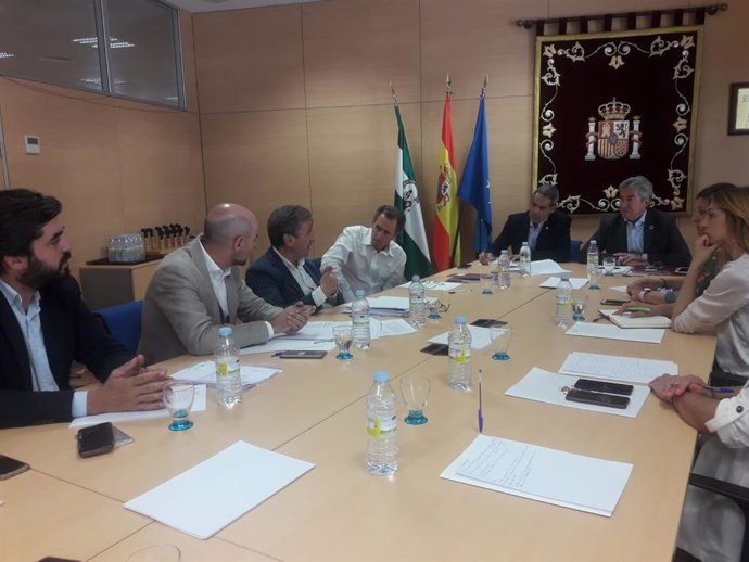 Reunión en la Subdelegación del Gobierno para la activación del tranvía de la Bahía de Cádiz