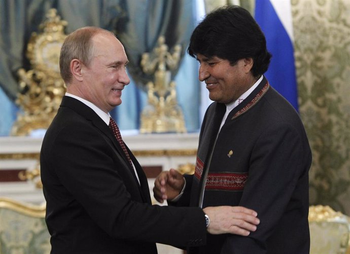 El presidente de Rusia, Vladimir Putin, y su homólogo de Bolivia, Evo Morales