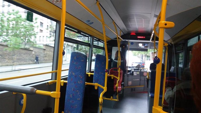 Autobús TUA de Oviedo.