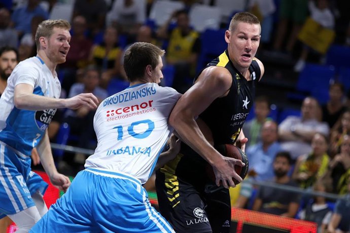 Colton Iverson (Iberostar Tenerife)