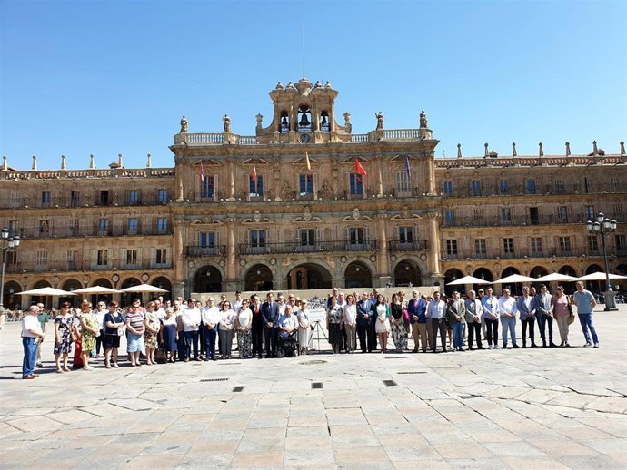 Concentración en la Plaza Mayor de Salamanca en recuerdo de Miguel Ángel Blanco