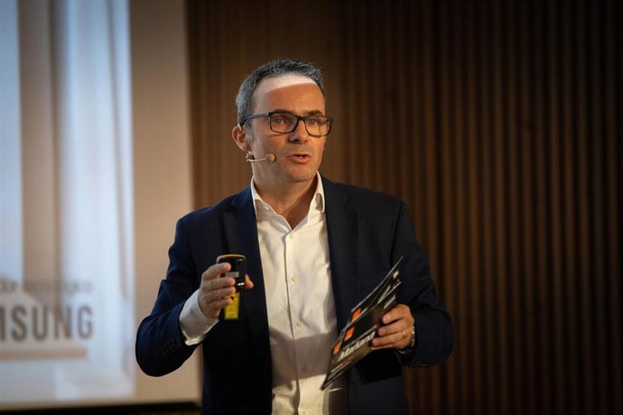 Intervención De Víctor Vera (Orange) En El 'Foro Empresa Del Mañana'