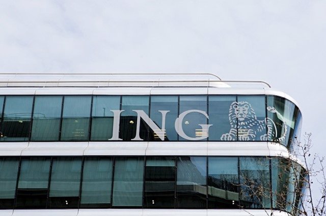 Sede de ING en la calle Génova (Madrid) con el logo de la entidad
