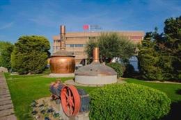 Exteriores de la planta Mahou San Miguel en Lleida
