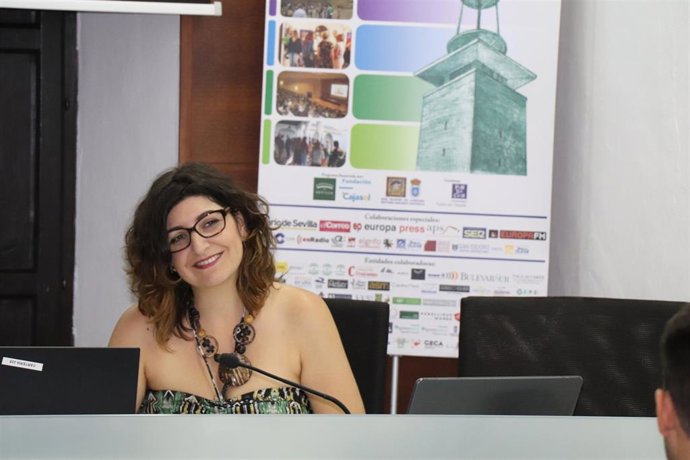 La coach Samantha Muñoz en los cursos de verano de la UPO en Carmona