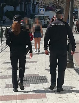 Agentes de la policía nacional CNP marbella policías seguridad ciudadana