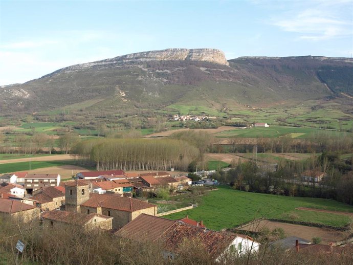 Pueblo del interior de los valles del interior de Cantabria