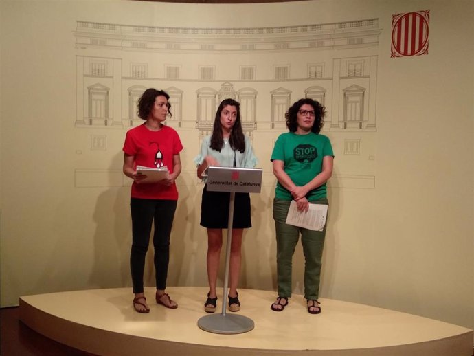 M.Campuzano (APE), I.Escorihuela (Desc) y L.Delgado (PAH)