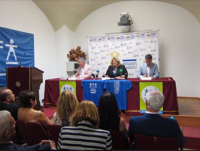 Acto en el Colegio de Abogados