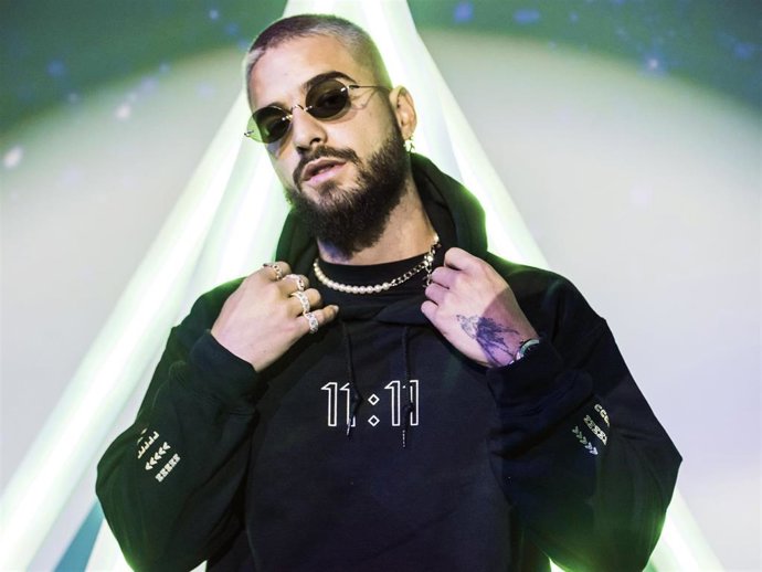 Maluma deja las redes por las críticas de sus seguidores por una cría de león