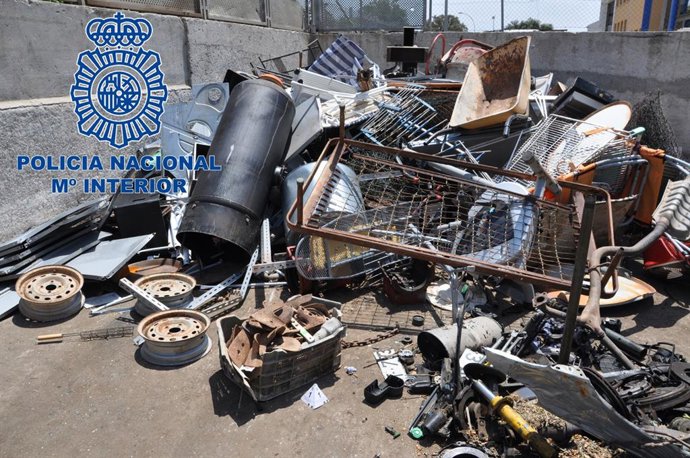 Imatge dels elements de camp sustrets.