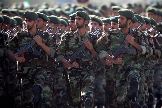 Miembros de la Guardia Revolucionaria durante un desfile militar en Teherán