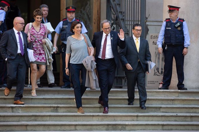 El presidente de la Generalitat catalana, Quim Torra, sale de declarar del TSJC.  