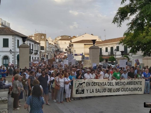 Manifestación en San Roque de ecologistas y colectivos sociales