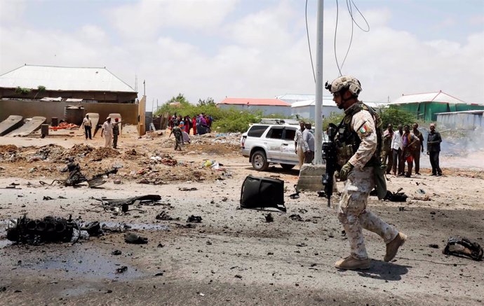 Atentado de al Shabaab en Mogadiscio, Somalia, contra un convoy