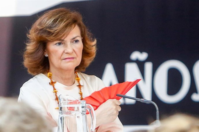 La secretaria de Igualdad de la Ejecutiva Federal y vicepresidenta del Gobierno en funciones, Carmen Calvo, interviene en la conferencia de las jornadas 'Diálogos 140 aniversario' por el aniversario del PSOE en el Centro Cultural Daoiz y Velarde de Madr