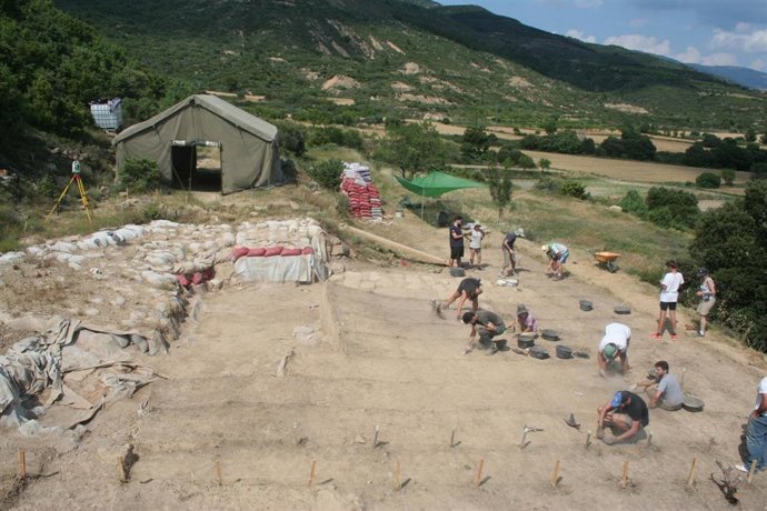 Momento de la excavación en Marcuello en campañas pasadas.