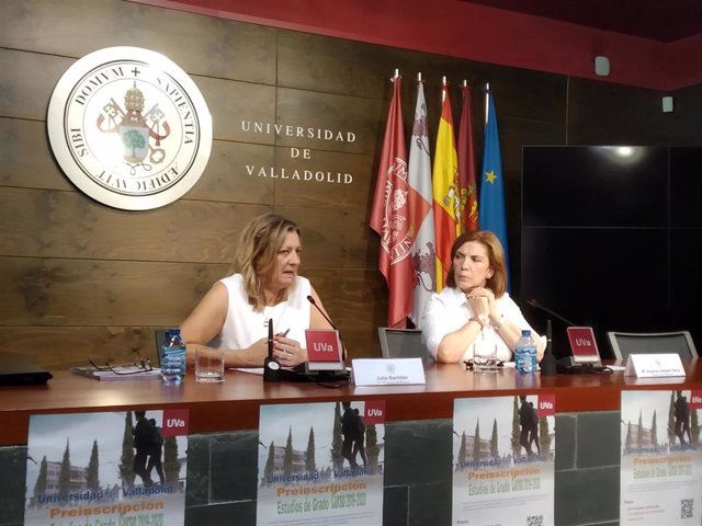 La vicerrectora de estudiantes, María Ángeles Sobaler y la responsable del servicio de alumnos, Julia Bachiller.