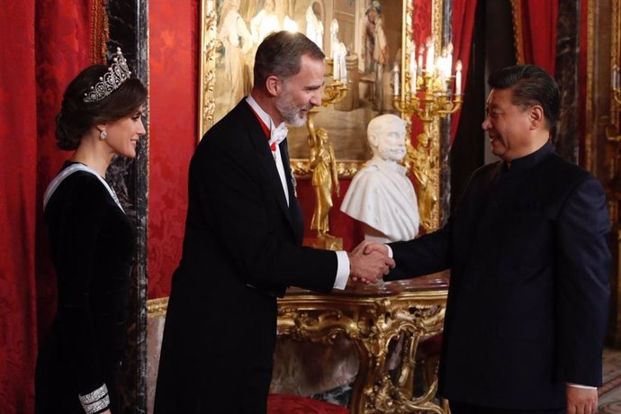 Los Reyes Felipe VI y Letizia ofrecen una cena al presidente de China Xi Jinping y a su esposa Peng Liyuan en el Palacio Real de Madrid 