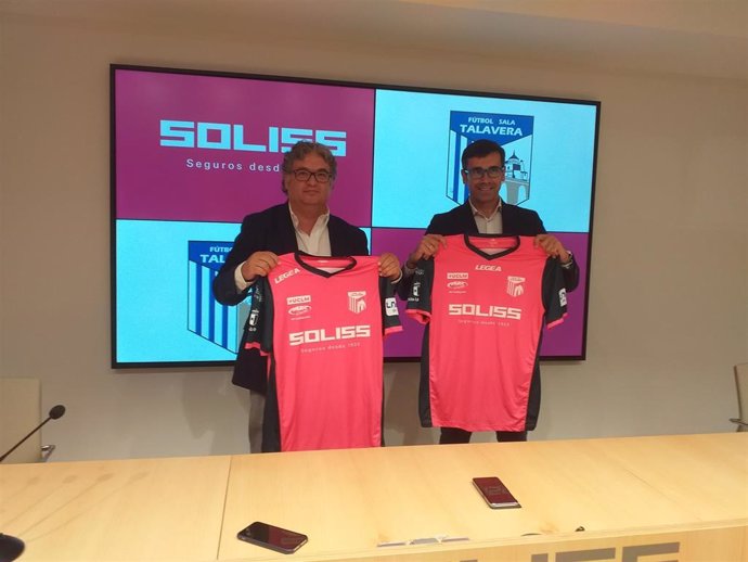 Renovación del convenio de colaboración entre el Fútbol Sala Talavera y Soliss Seguros