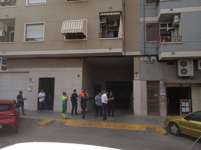 Garaje de Elche en el que un hombre presuntamente ha matado a su mujer