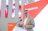 Ciudadanos tacha de "sectarista y rancia" la afirmación de Calvo sobre feminismo y avisa: "Con nosotros no van a poder"