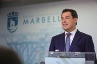 Moreno ve "mucho teatro" entre PSOE-Podemos y que Sánchez "no puede sentarse a esperar que le resuelvan la papeleta"