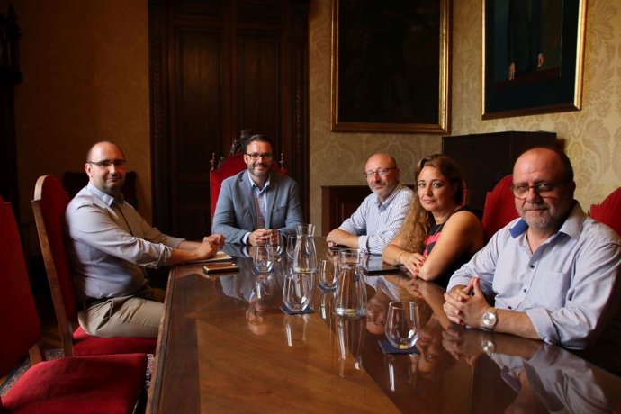 El alcalde de Palma, José Hila, reunit amb el secretari general de CCOO Balears, José Luis García