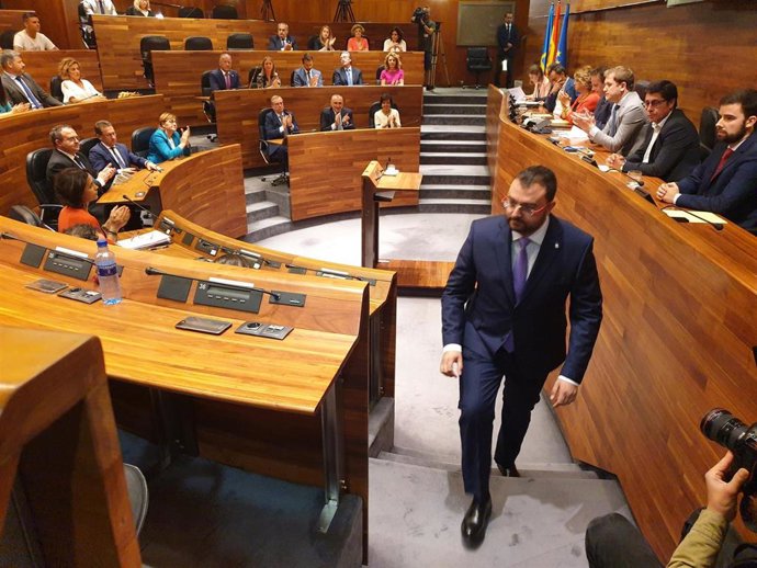 Adrián Barbón elegido presidente del Principado.