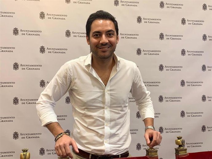 El concejal del PSOE en el Ayuntamiento de Granada Eduardo Castillo