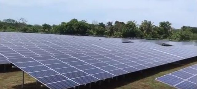 Planta fotovoltaica en Corn Island