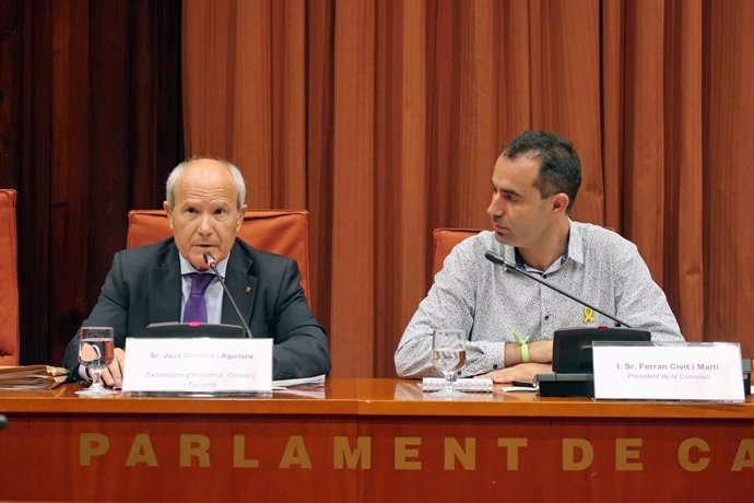 El expresidente de la Generalitat y exministro José Montilla y el presidente de la Comisión de Investigación del proyecto Castor, Ferran Civit, este lunes