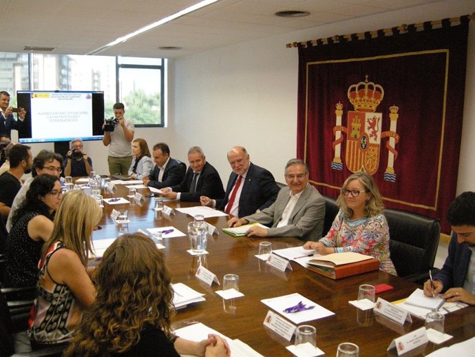 Reunión del subdelegado del Gobierno de Tarragona con los alcaldes de los municipios afectados por el incendio de junio.