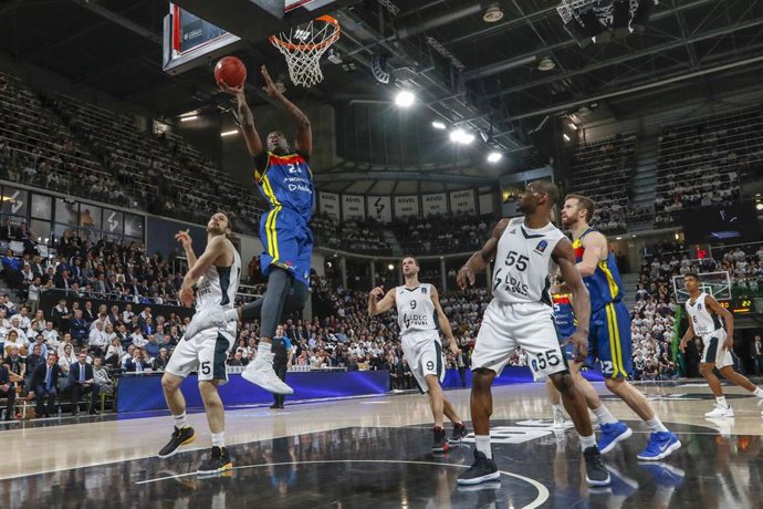 Moussa Diagne of Andorra and Miro Bilan of Lyon during the 2019 EuroCup Basketball Game 1 of quaterfinals between LDLC ASVEL Villeurbanne and Morabanc Andorra on March 5, 2019 at Astroballe in Villeurbanne, France - Photo Romain Biard / Isports / DPPI