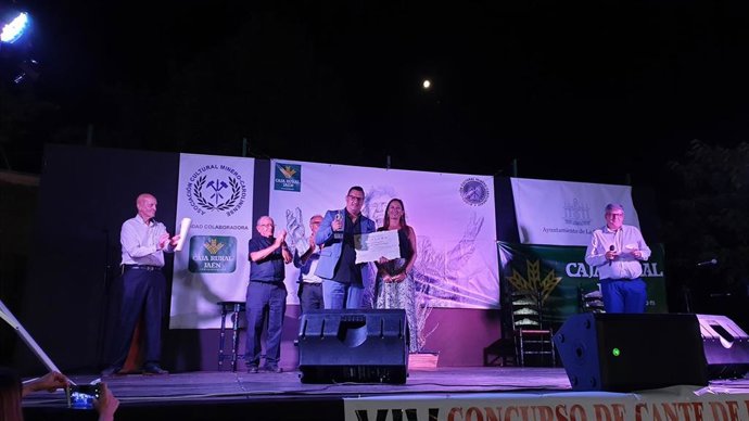 Juan Carmona recoge el premio