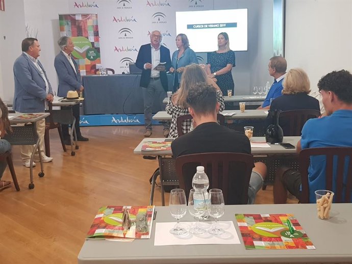 Participantes en el curso sobre turismo de la Universidad Internacional de Andalucía (UNIA)