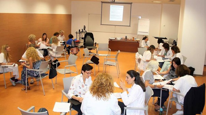 Enfermeras se forman en Granada en liderazgo y gestión de equipos