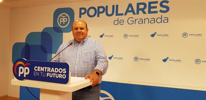 Portavoz del PP en la Diputación de Granada, José Robles