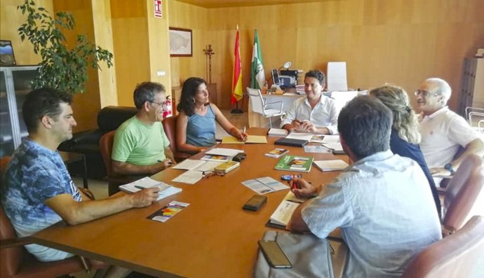 Cádiz.- La Junta traslada a ecologistas su apuesta por la transparencia en la in
