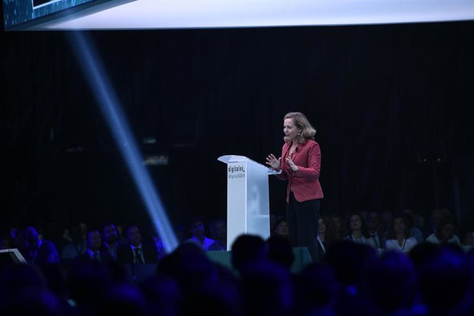 La ministra de Economía y Empresa en funciones, Nadia Calviño, participa en el   'DigitalES Summit 2019'.