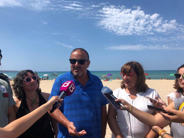 (I-D) La Directora Insular De Patrimonio, Kika Coll; El Descubridor Del Hallazgo, Félix Alarcón, Y La Vicepresidenta Del Consell De Mallorca Y Consellera De Cultura, Patrimonio Y Política Lingüística, Bel Busquets