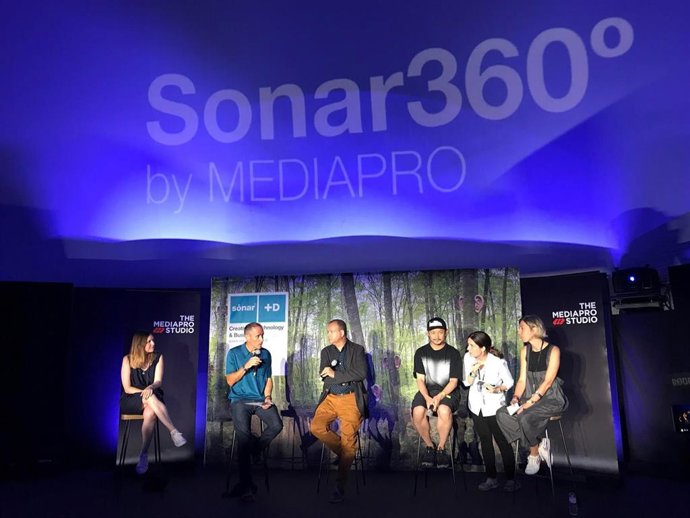 A.Folguera, E.Palau, D.Xirau, D.Manabe y M.S.Leiva