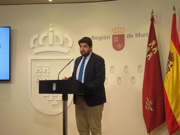 Imagen del candidato del PP a la presidencia de la Comunidad, Fernando López Miras