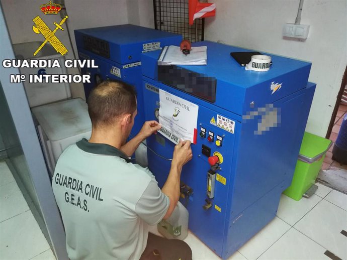 Inspección de los GEAS de la Guardia Civil a centros de buceo de Lanzarote