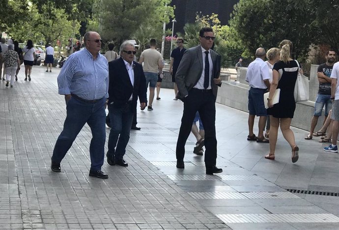 El expresidente de la Diputación de Valencia, Alfonso Rus, a su llegada a la Ciudad de la Justicia de Valncia