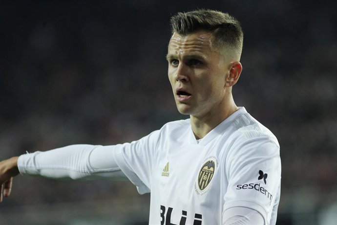 Cheryshev en un partido con el Valencia CF la pasada temporada 2018-19